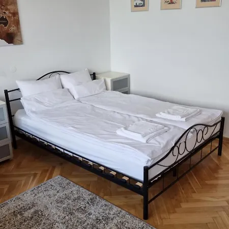 Like Flat B * Варшава